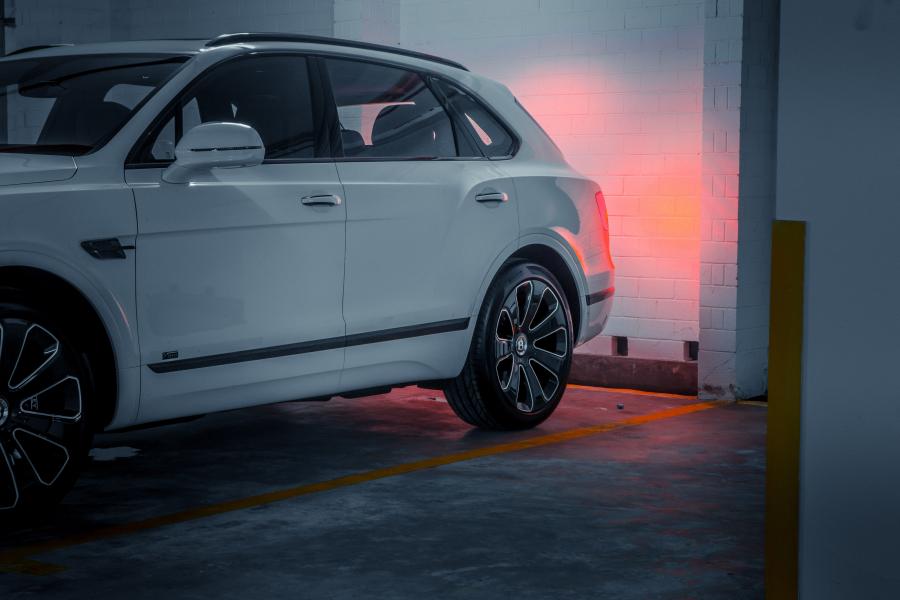 Детали экстерьера Bentley Bentayga V8 2018 года  (MY) (фото 14 из 17)